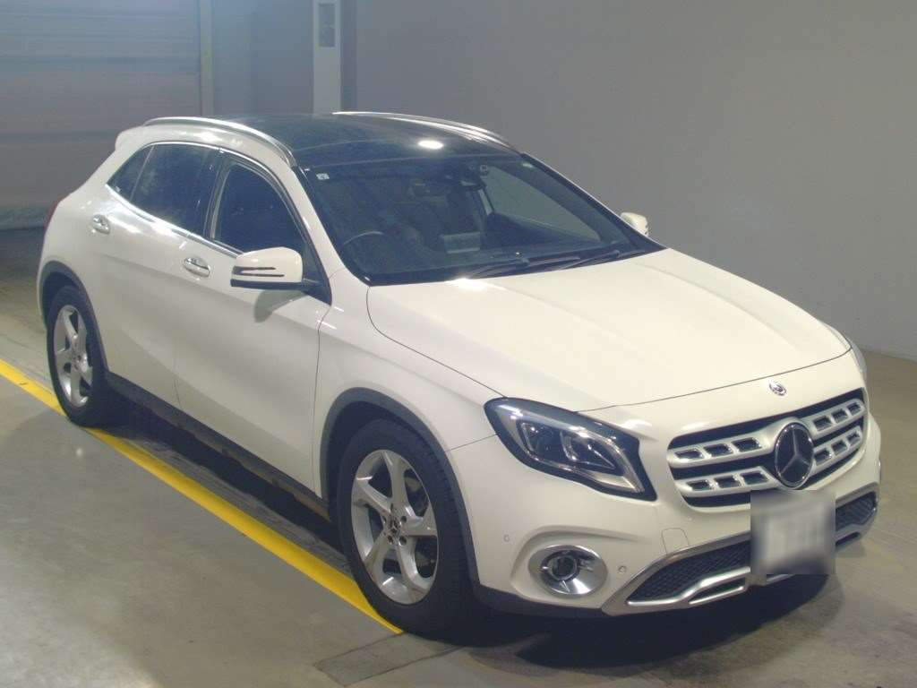 2017 Mercedes Benz GLA-Class 156942[2]