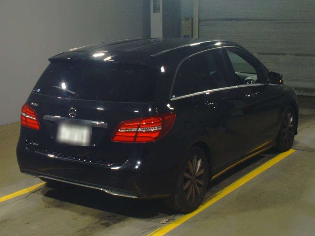 2017 Mercedes Benz B-Class 246242[1]