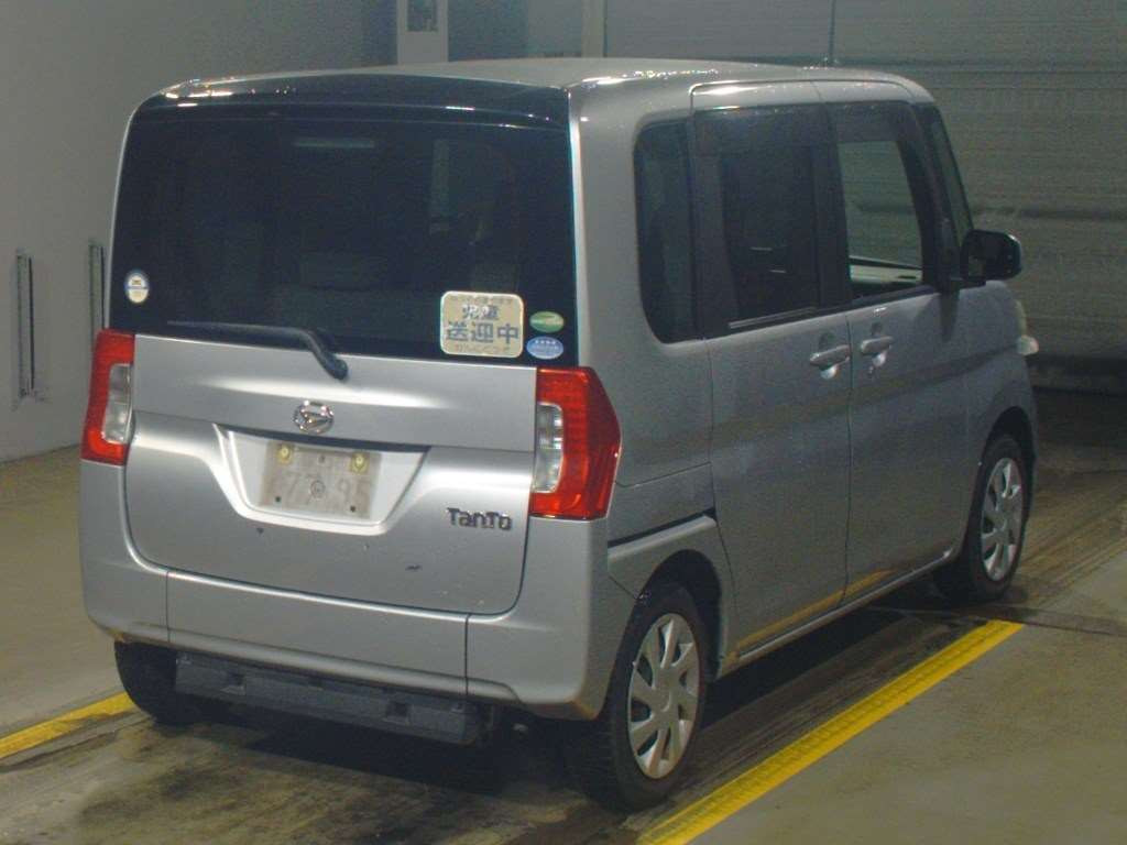 2017 Daihatsu Tanto LA600S[1]