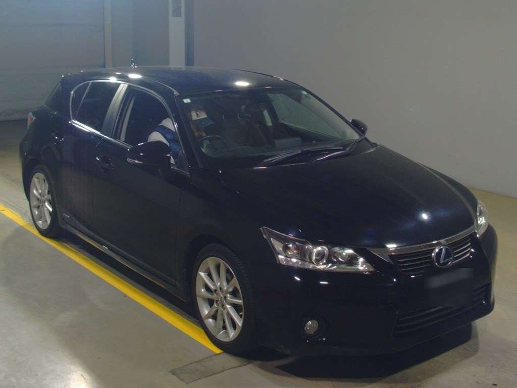 2011 Lexus CT ZWA10[2]