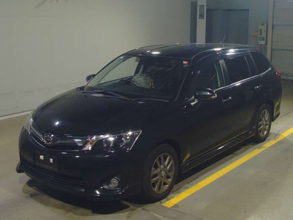 2014 Toyota Corolla Fielder NZE161G[0]