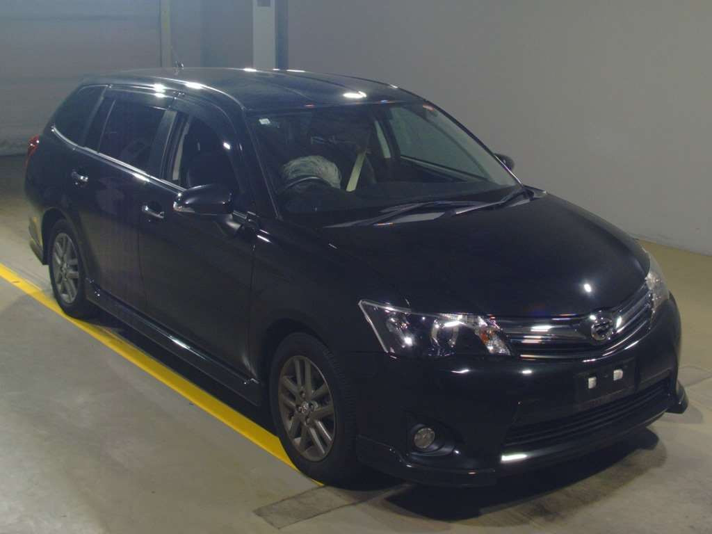 2014 Toyota Corolla Fielder NZE161G[2]