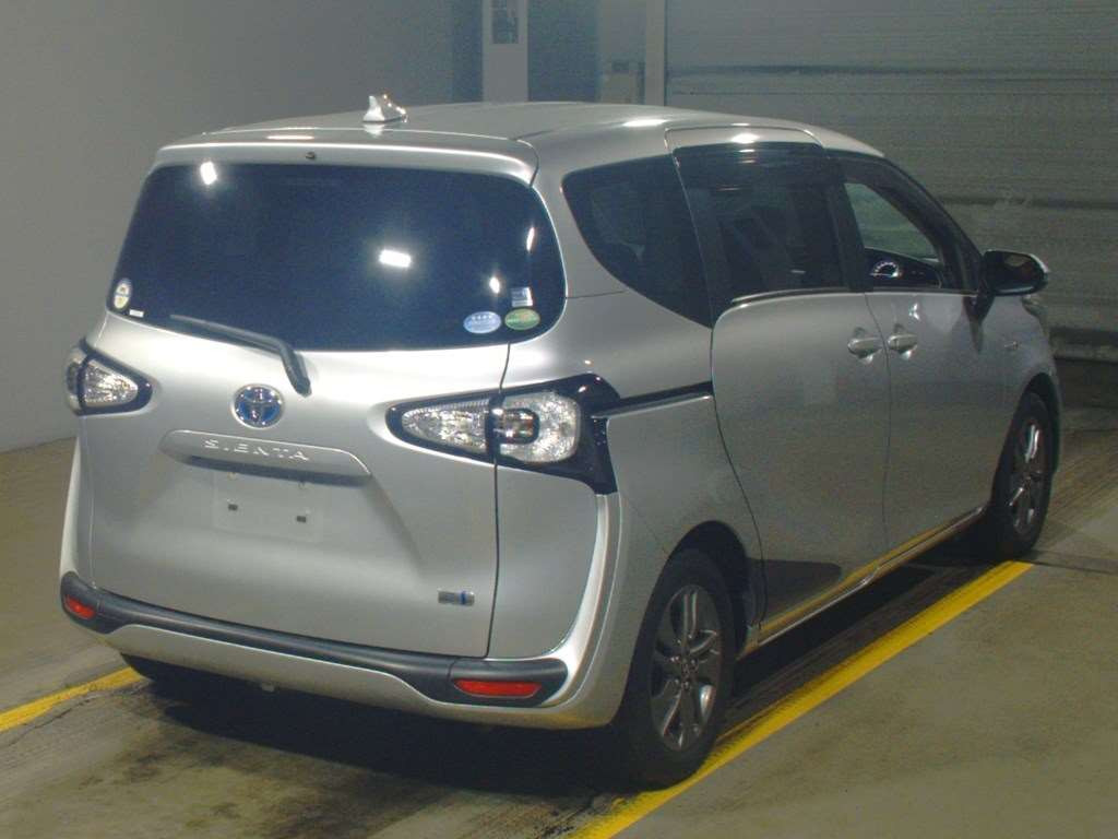 2016 Toyota Sienta NHP170G[1]