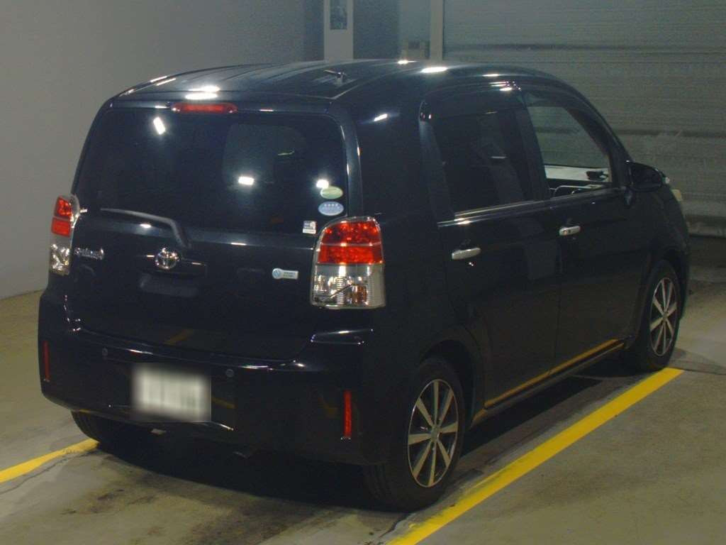 2013 Toyota Spade NCP141[1]