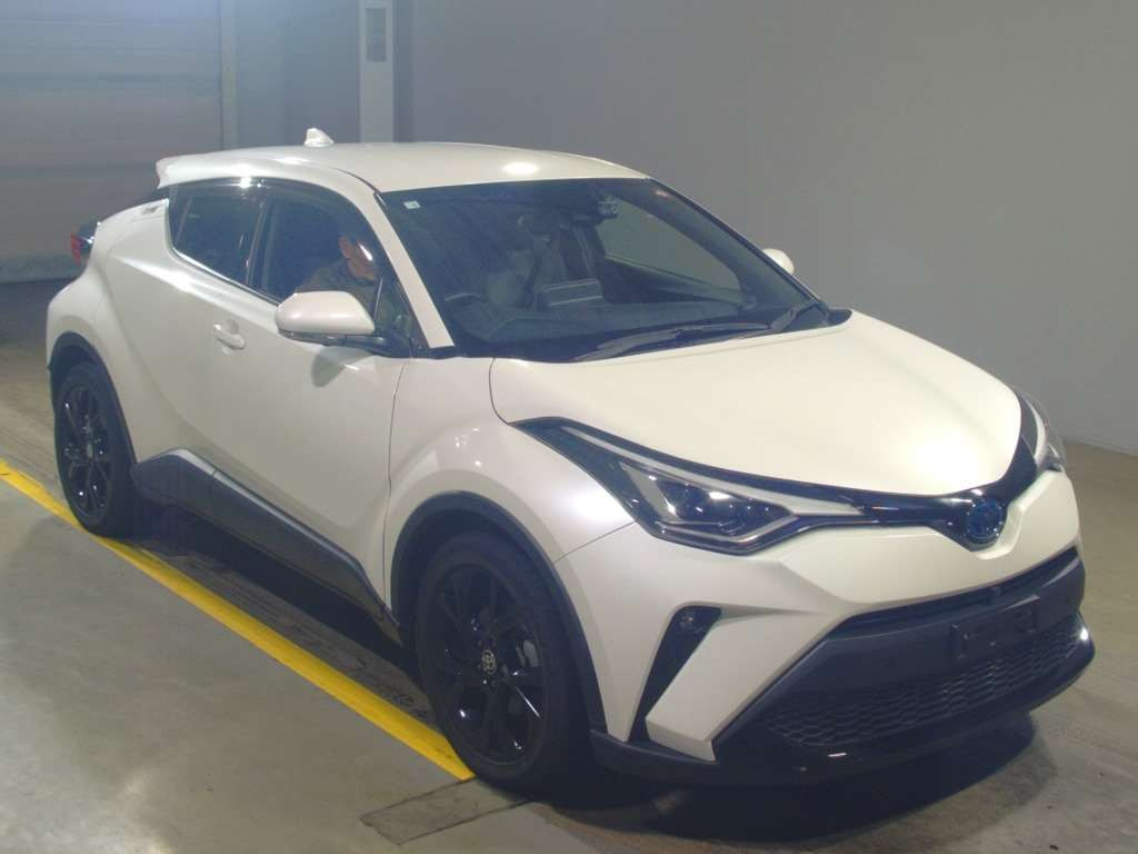 2020 Toyota C-HR ZYX11[2]