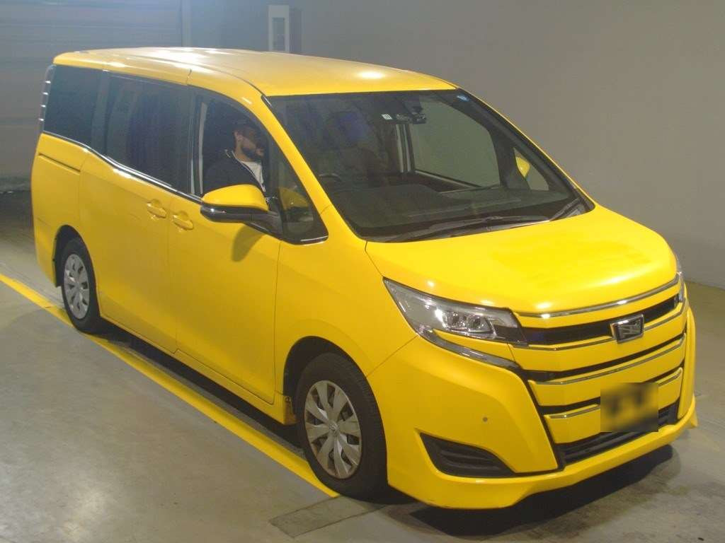 2019 Toyota Noah ZRR80G[2]