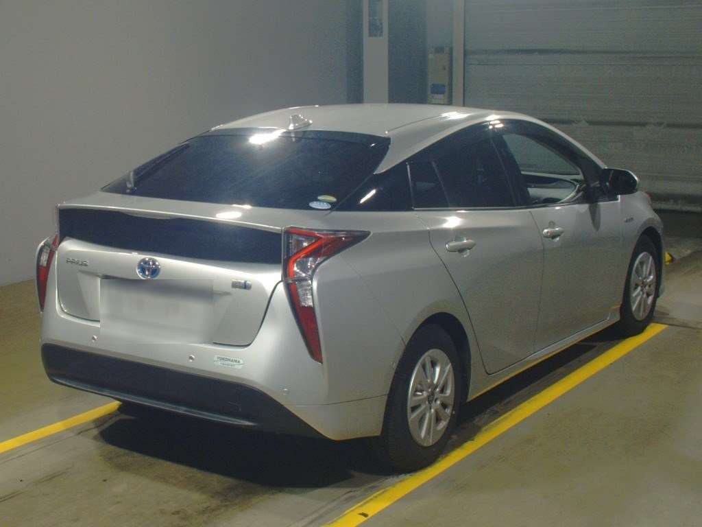 2018 Toyota Prius ZVW50[1]