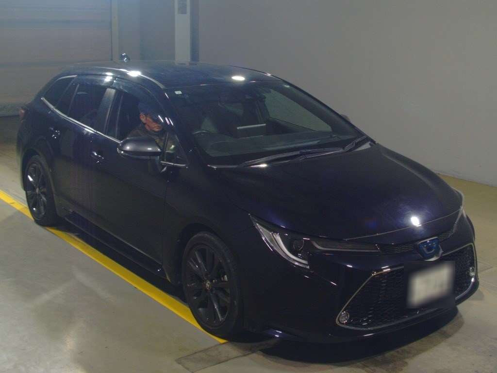 2021 Toyota Corolla Touring Wagon ZWE211W[2]