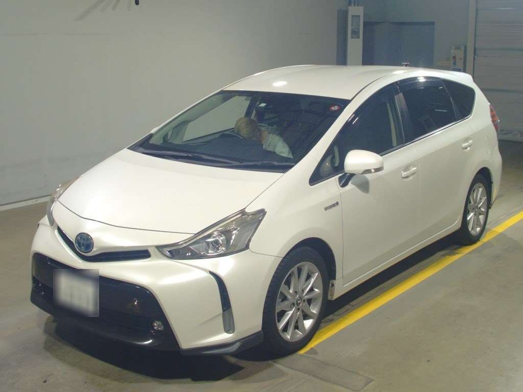 2014 Toyota Prius alpha ZVW41W[0]