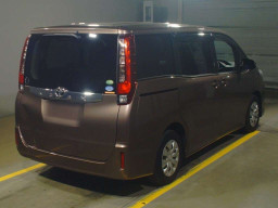 2014 Toyota Noah