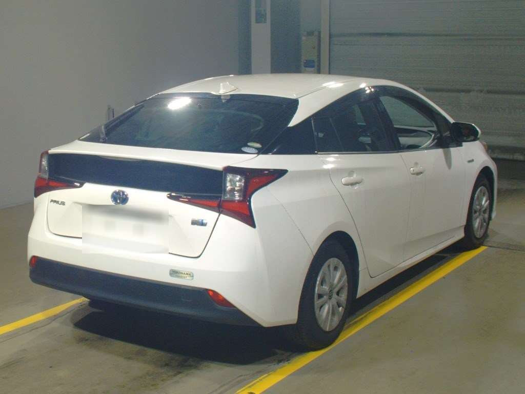 2019 Toyota Prius ZVW51[1]