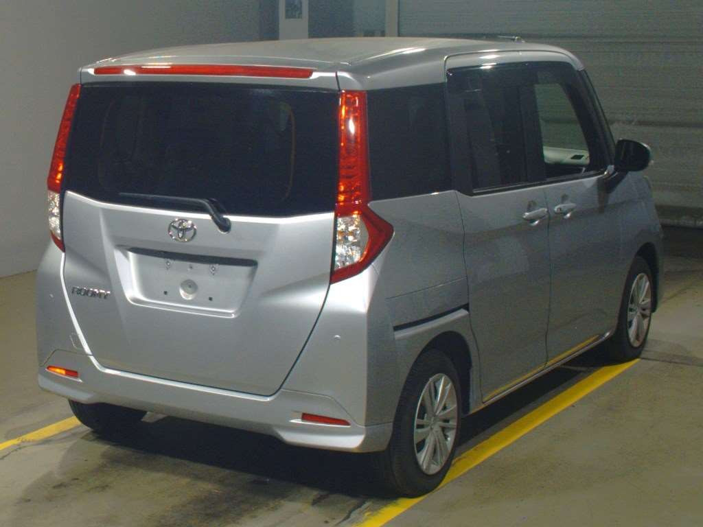 2022 Toyota Roomy M900A[1]