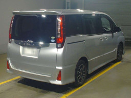 2014 Toyota Noah