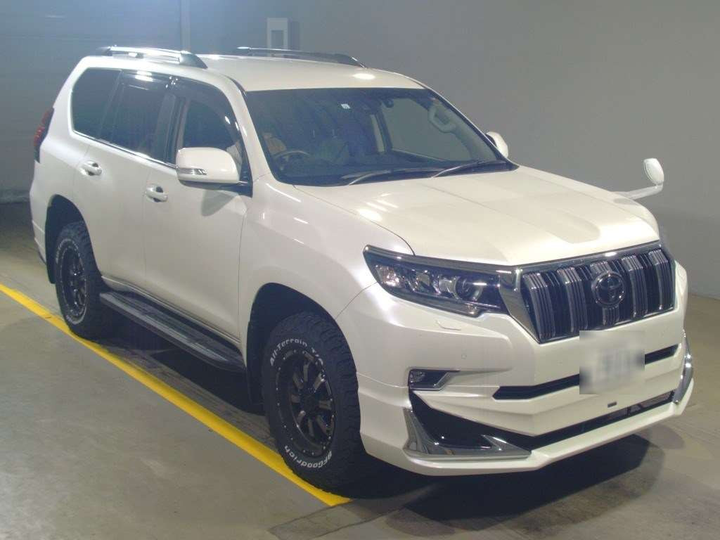 2023 Toyota Land Cruiser Prado GDJ150W[2]