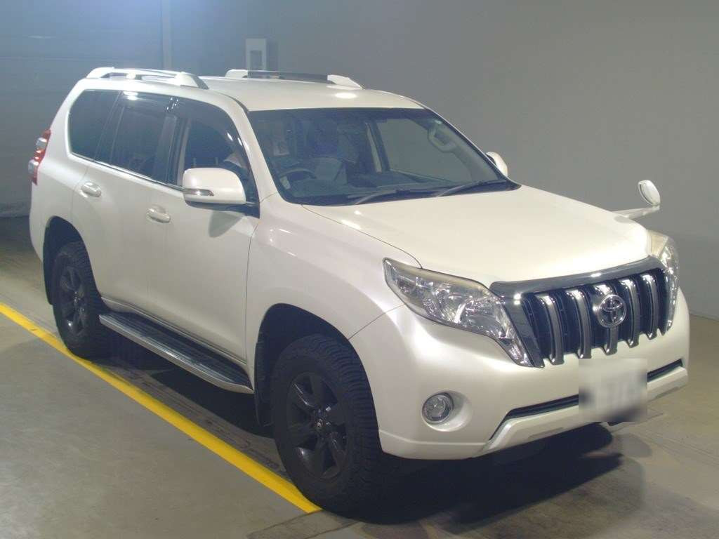 2015 Toyota Land Cruiser Prado TRJ150W[2]