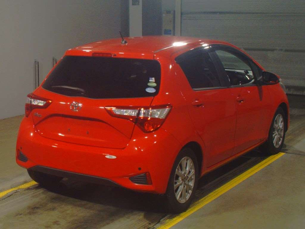 2017 Toyota Vitz NSP130[1]