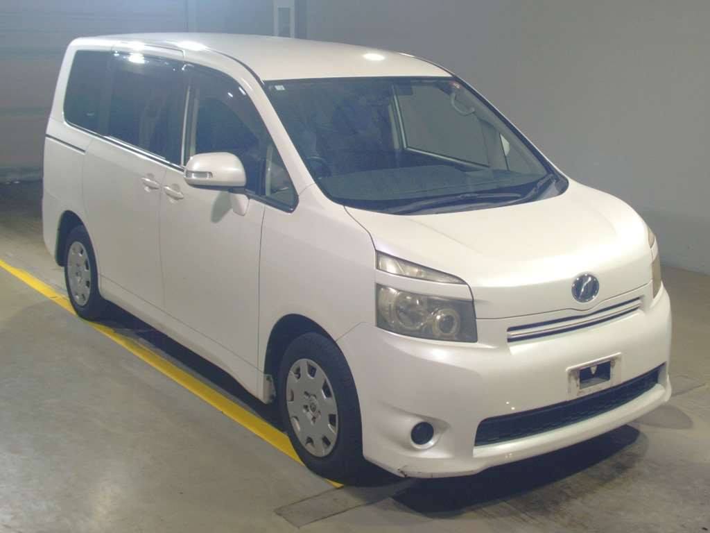 2008 Toyota Voxy ZRR70G[2]