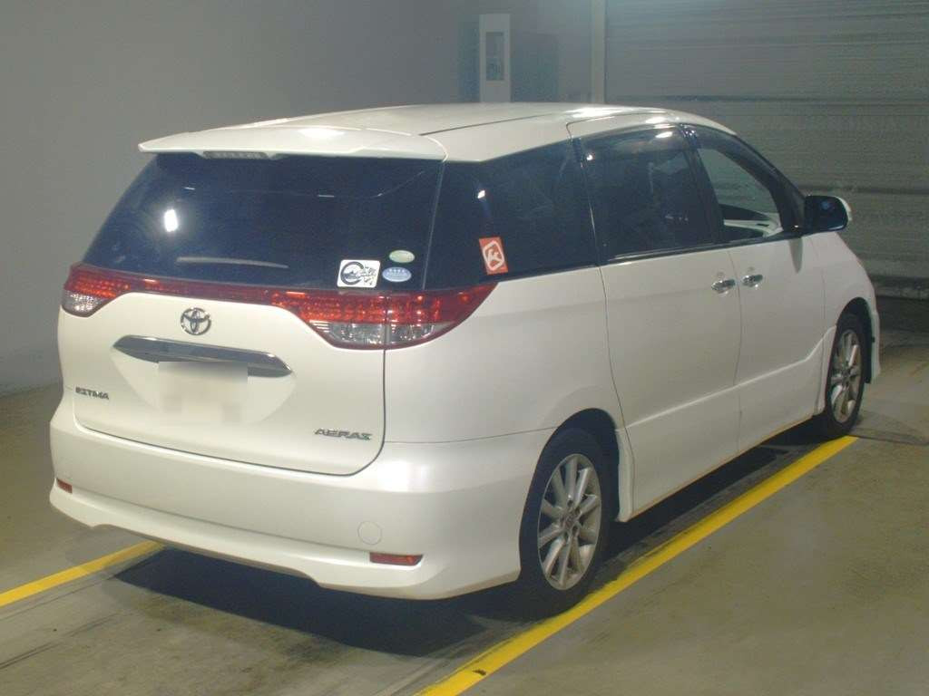 2011 Toyota Estima ACR50W[1]