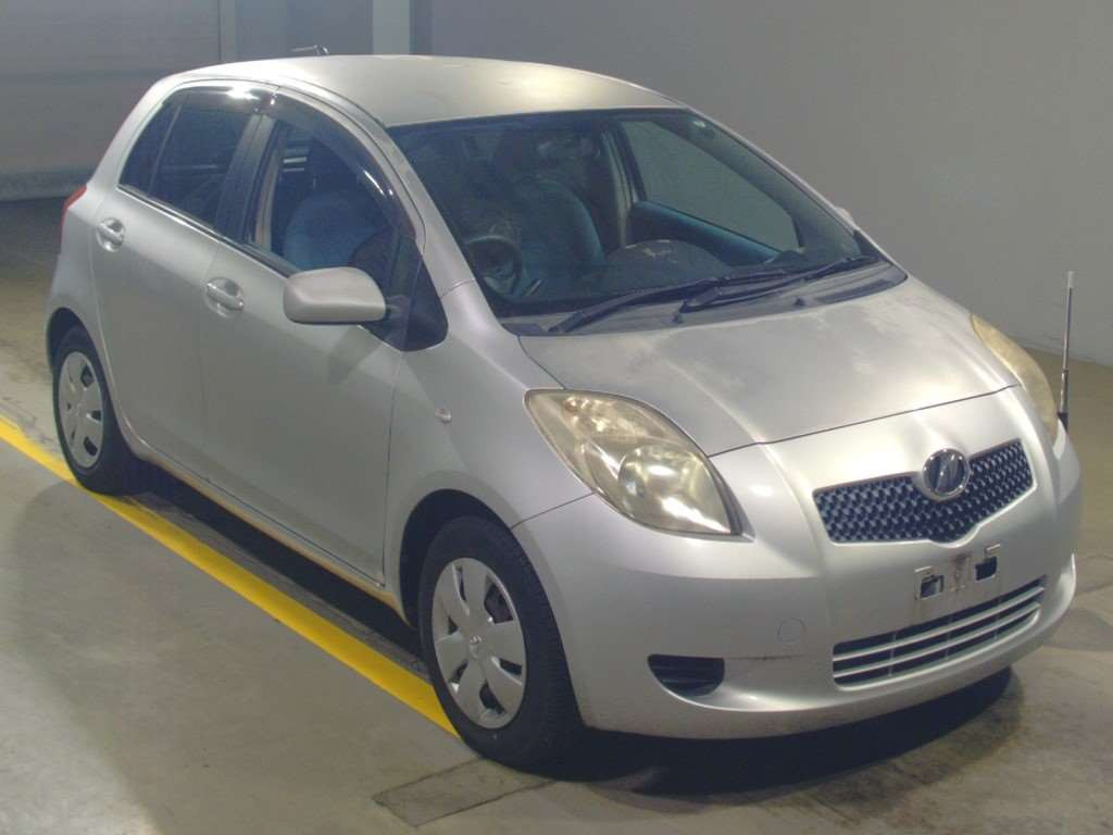 2007 Toyota Vitz SCP90[2]