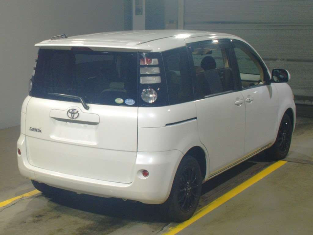 2006 Toyota Sienta NCP81G[1]