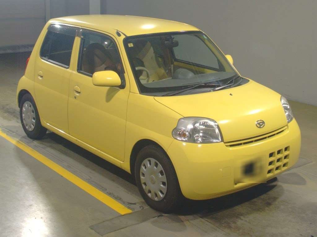 2011 Daihatsu Esse L235S[2]