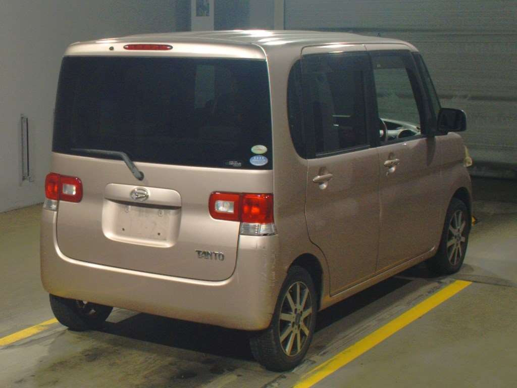 2011 Daihatsu Tanto L375S[1]