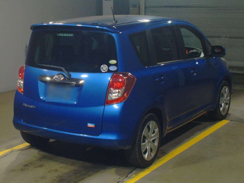 2010 Toyota Ractis NCP100[1]