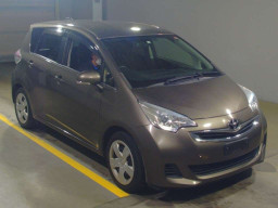 2014 Toyota Ractis