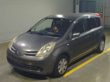 2005 Nissan Note