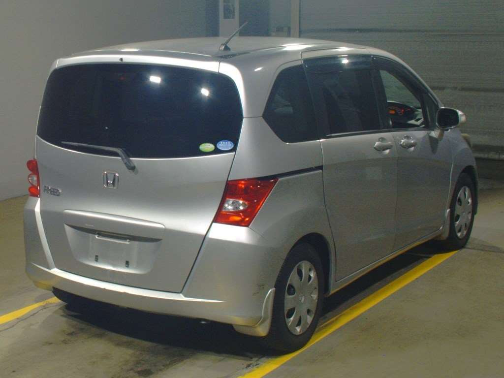 2009 Honda Freed GB3[1]