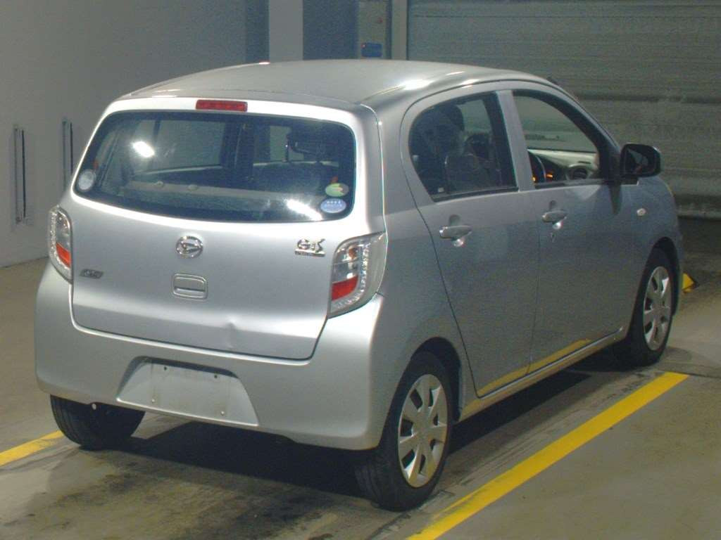 2013 Daihatsu Mira es LA300S[1]