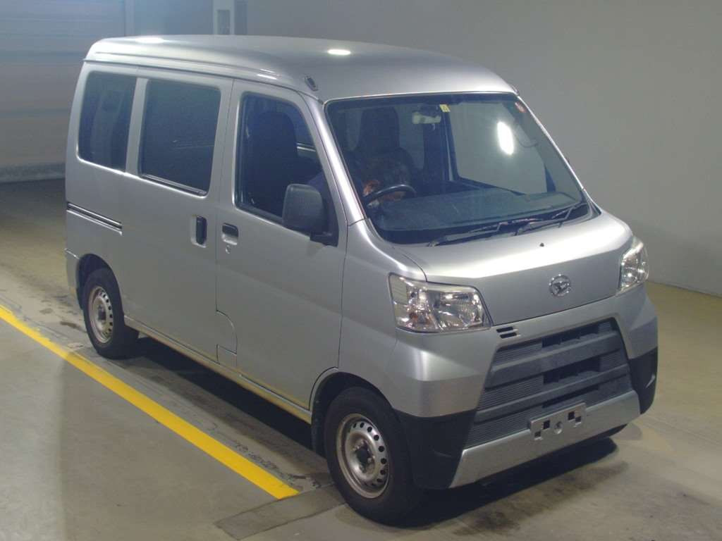 2018 Daihatsu Hijet Cargo S321V[2]