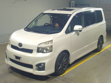 2010 Toyota Voxy