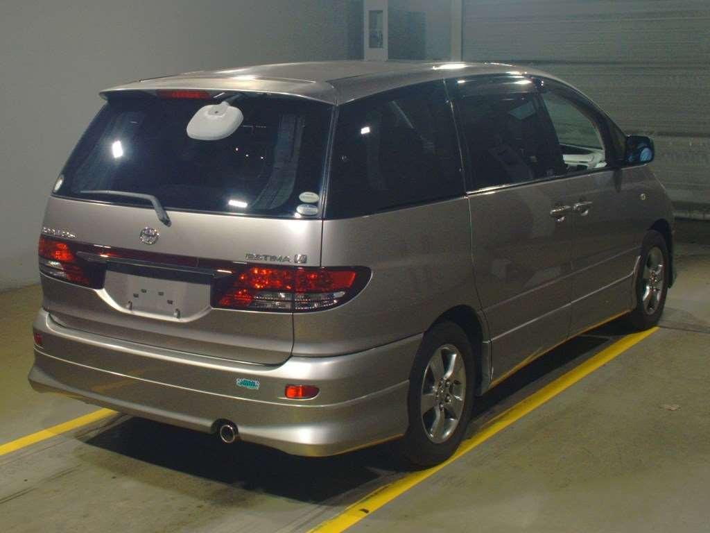 2005 Toyota Estima MCR30W[1]