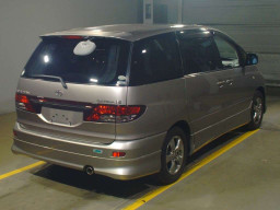 2005 Toyota Estima