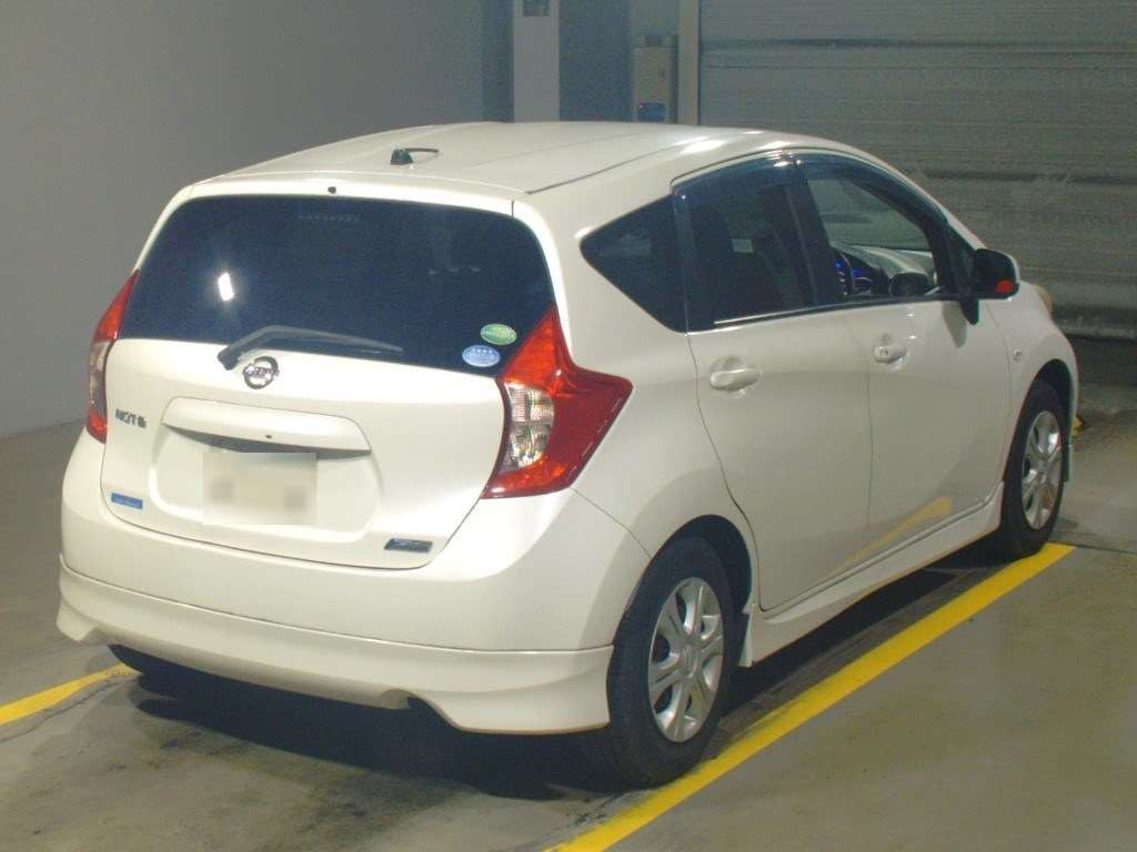 2012 Nissan Note E12[1]