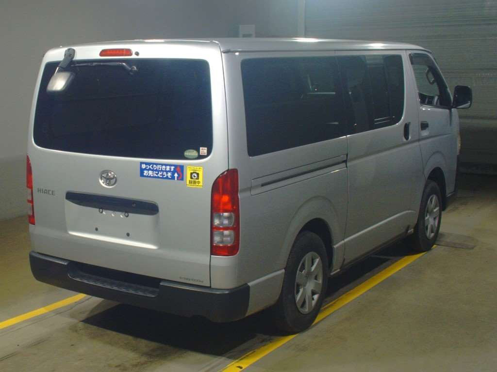 2011 Toyota Hiace Van KDH206V[1]