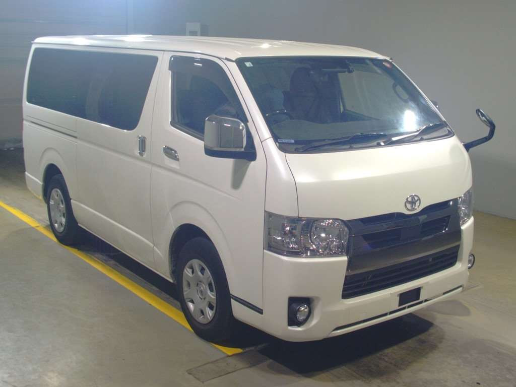 2021 Toyota Hiace Van TRH200V[2]