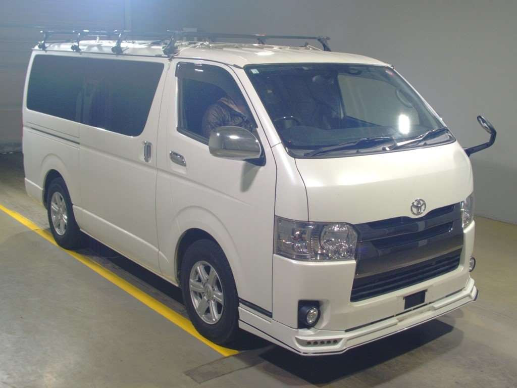 2016 Toyota Hiace Van KDH201V[2]