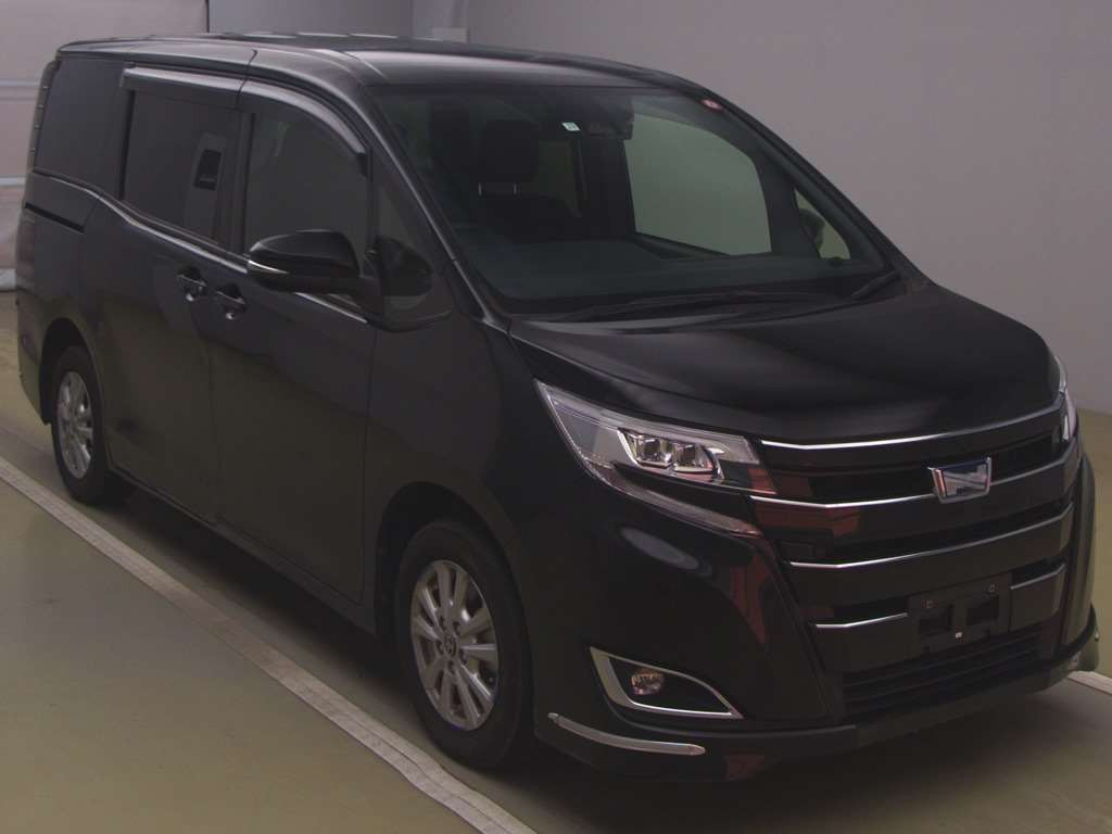 2021 Toyota Noah ZWR80G[2]