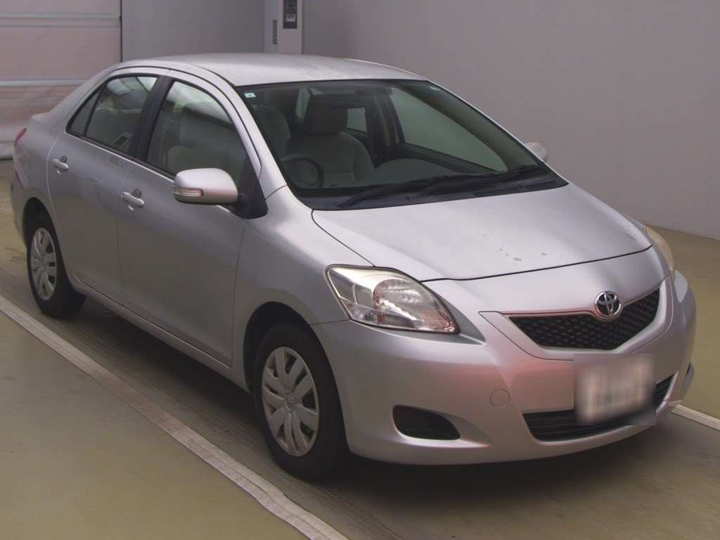 2009 Toyota Belta SCP92[2]