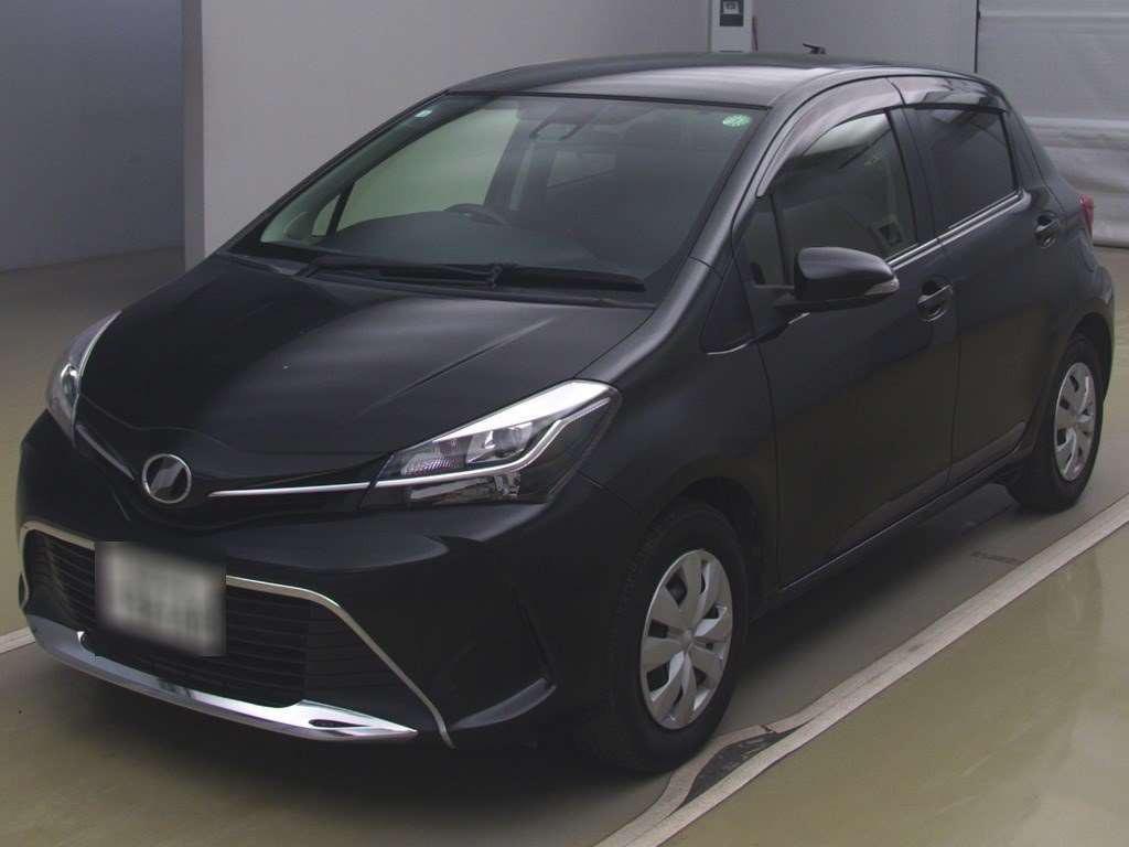 2016 Toyota Vitz NSP130[0]