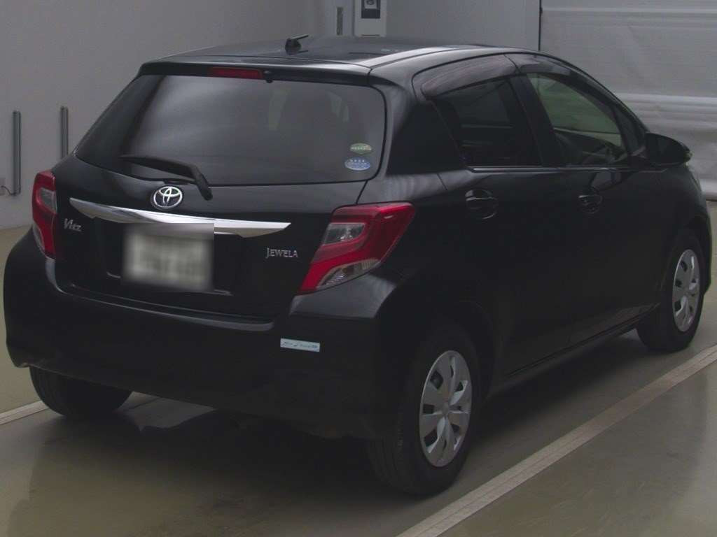 2016 Toyota Vitz NSP130[1]