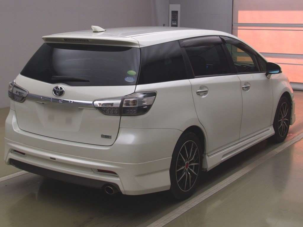 2013 Toyota Wish ZGE20W[1]