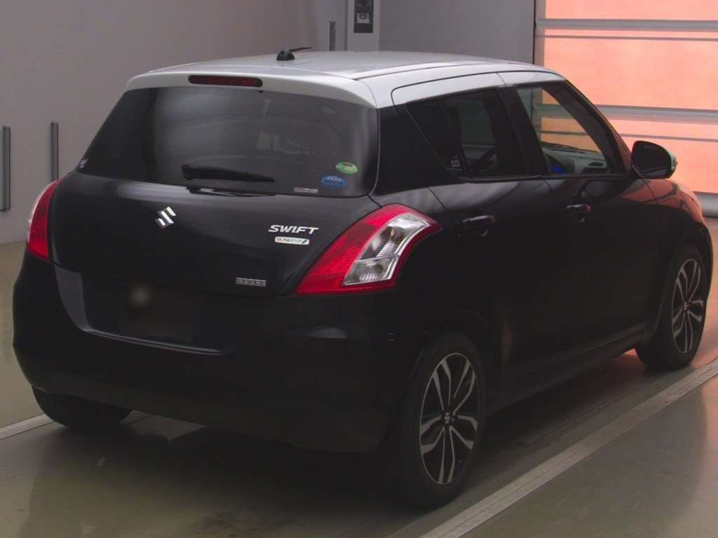 2014 Suzuki Swift ZC72S[1]