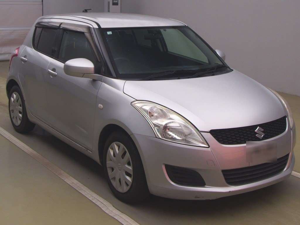 2010 Suzuki Swift ZC72S[2]