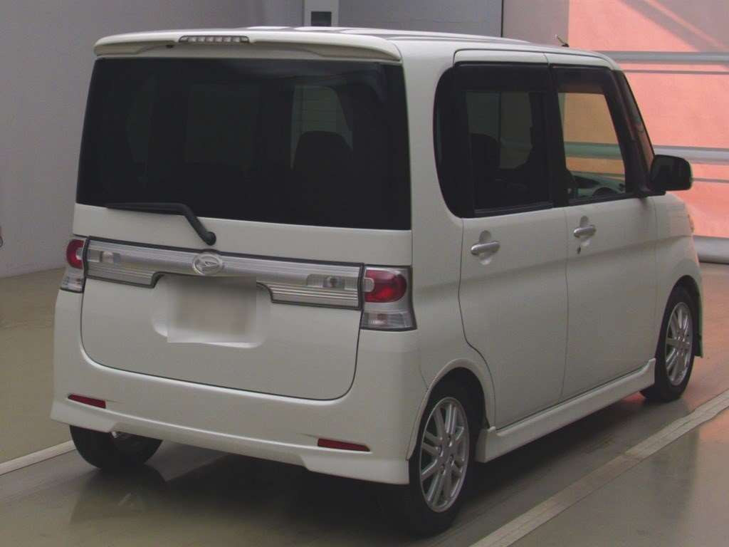 2010 Daihatsu Tanto Custom L375S[1]