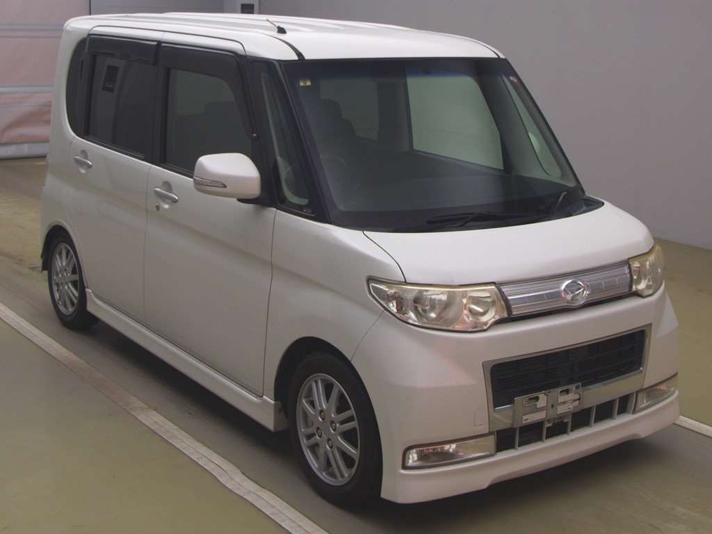 2010 Daihatsu Tanto Custom L375S[2]