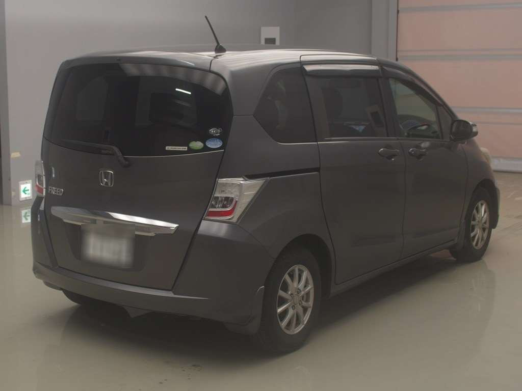 2012 Honda Freed GB3[1]