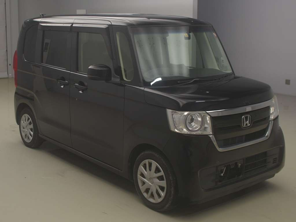 2017 Honda N-BOX JF3[2]